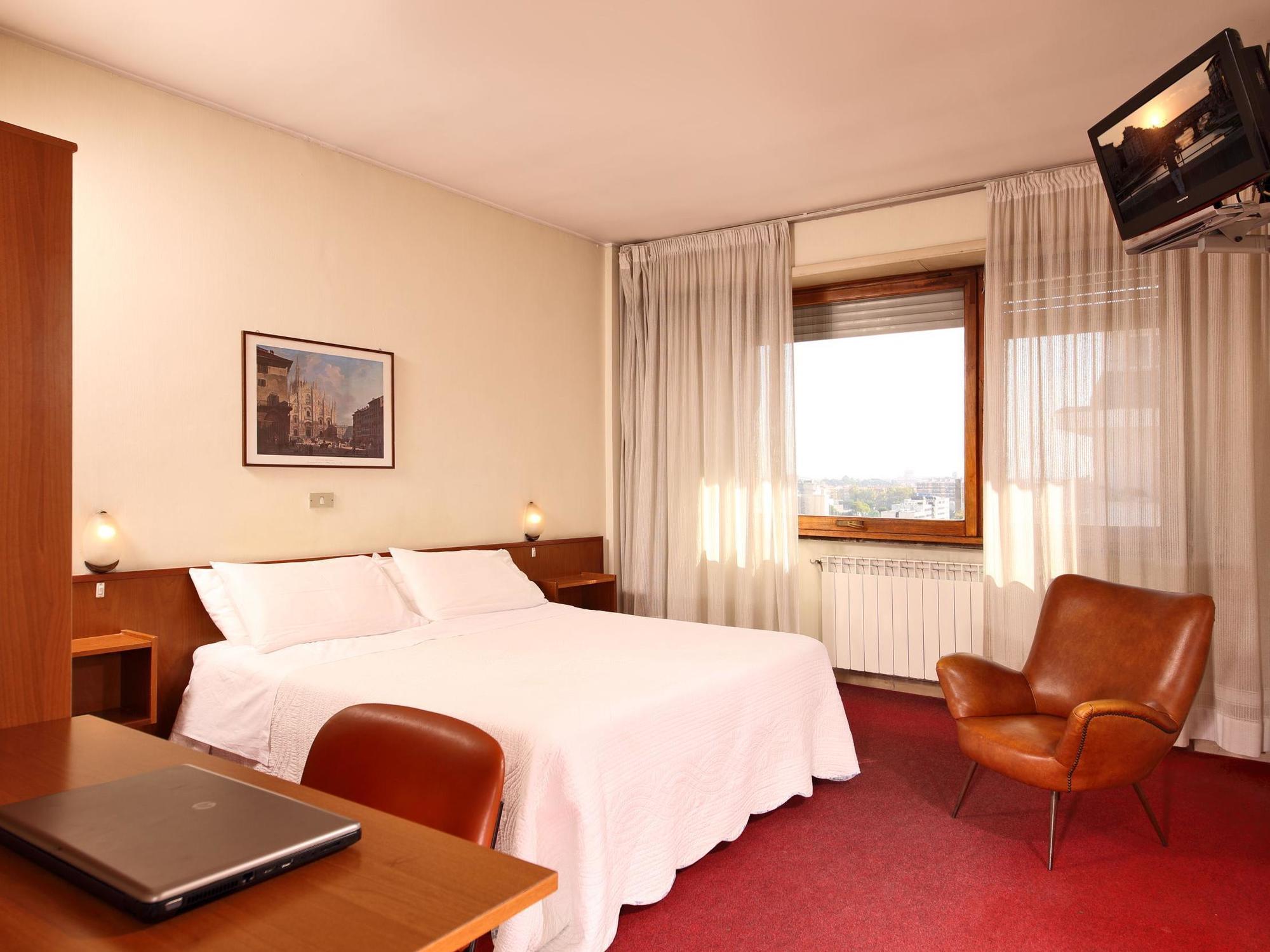 Radio Hotell 2*